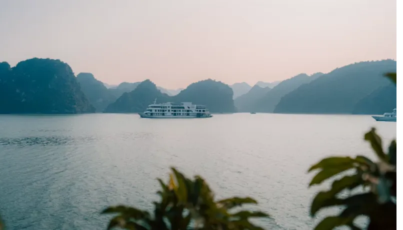 hạ long