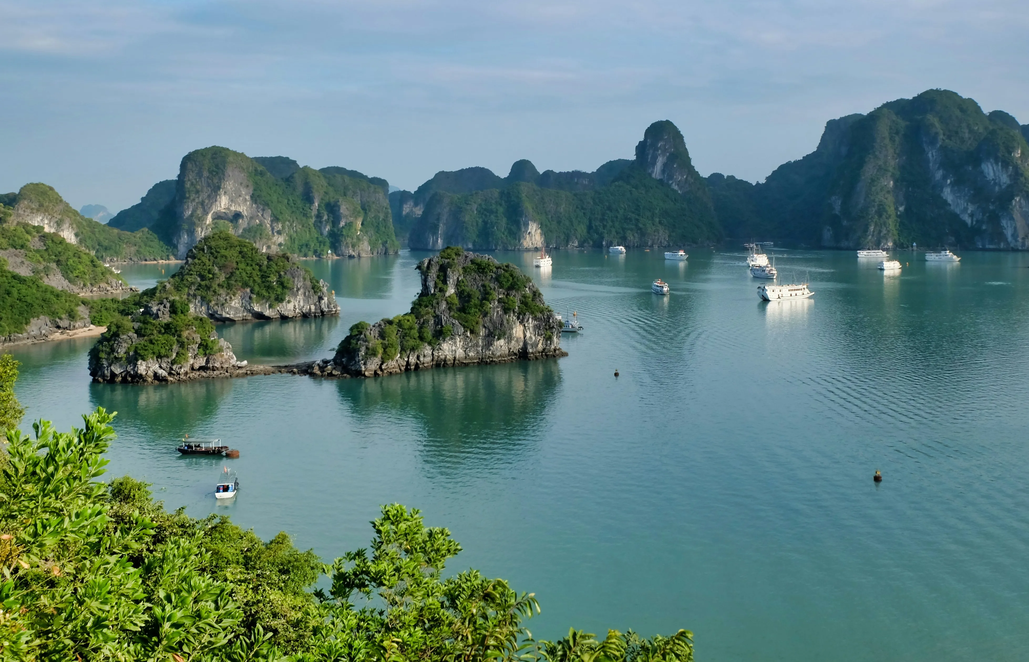 Guía de viaje a la Bahía de Ha Long: cómo elegir el crucero ideal